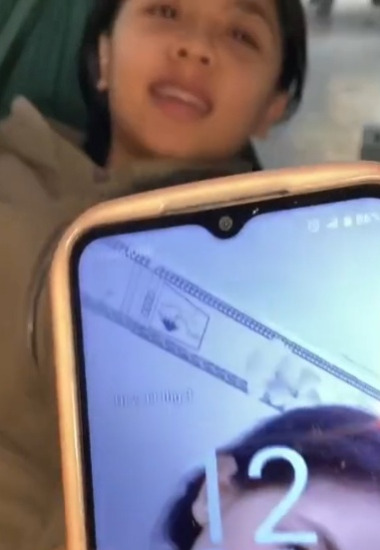 Cặp tình nhân miền Tây và màn mây mưa trên võng