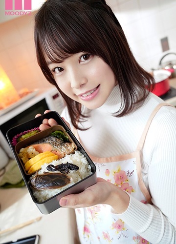 MIDE-917 Khát khao thầm kín của người vợ ngây thơ nhưng dâm