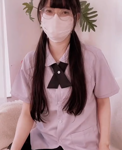 XJX-0198 Nữ sinh năm 3 sập bẫy tình của gã tiền bối dâm đãng