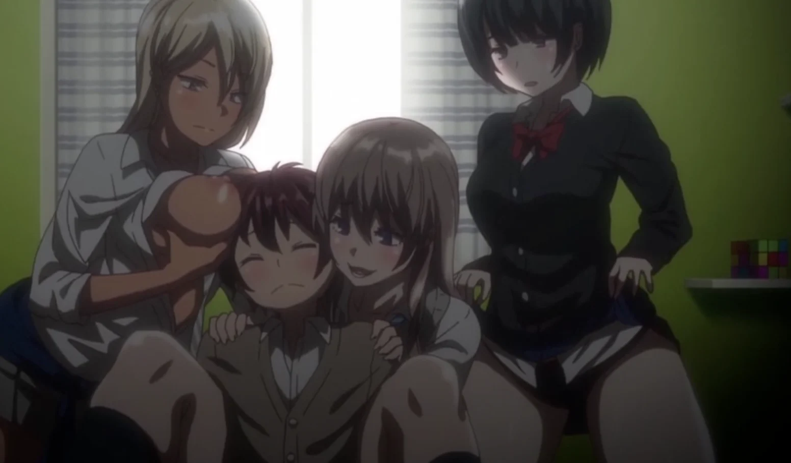 Dùng vũ khí bí mật chinh phục bạn của chị gái