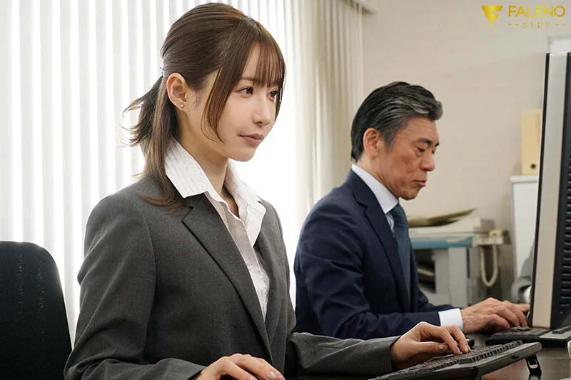 FSDSS-635 Gọi đào xả stress ai ngờ gặp ngay cô đồng nghiệp