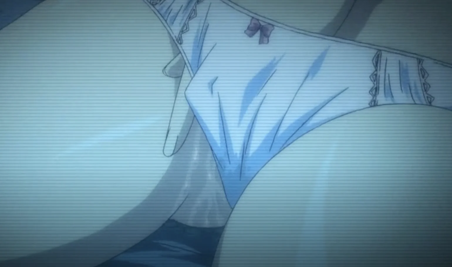 Saki bị kẻ bám đuôi tống tiền bằng ảnh nóng