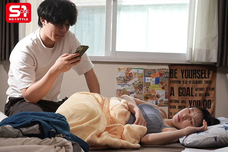 SONE-800 Tên người yêu biến thái, thích nhìn người yêu mình ngoại tình