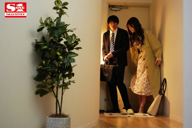 SSIS-424 Thanh niên đụ cô bạn nguyên đêm không biết mệt