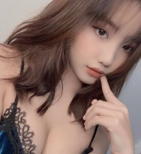 Tiktoker Lê Thị Khánh Huyền lộ clip không che full HD 09/2022