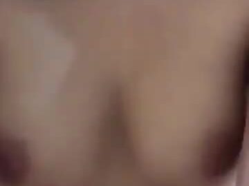 Em gái chubby ngồi trên nhấp nhẹ nhàng