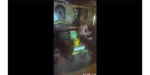 Đi hát karaoke, anh đè em ra chịch, nhân viên quay clip