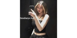 Em Học Sinh Múp Mạp Thích Bú Cu Của Anh